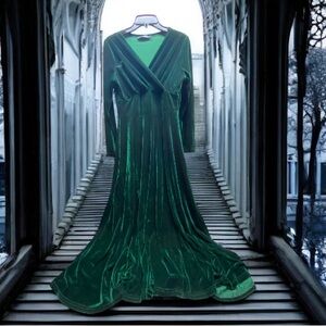 * Urban coco small crushed velvet Elegant Green Maxi Dress wrap bust long sleeve